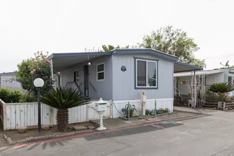 1272 Villa Ave #28, Clovis, CA 93612 photo 3