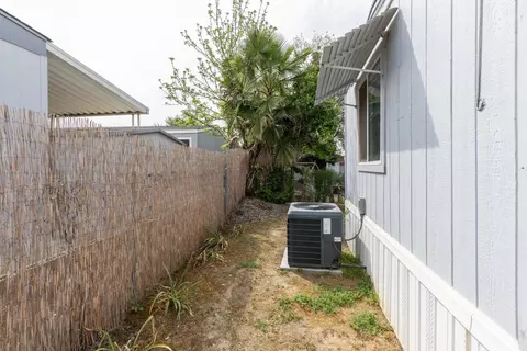 1272 Villa Ave #28, Clovis, CA 93612 photo 25