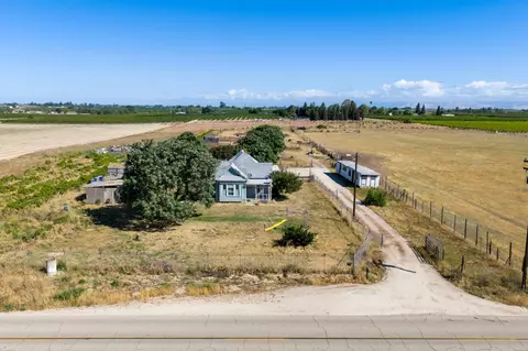 12656 E Nebraska Ave, Selma, CA 93662 photo 1