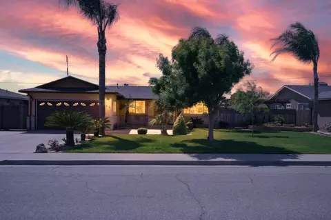 613 E Spruce Ave, Lemoore, CA 93245