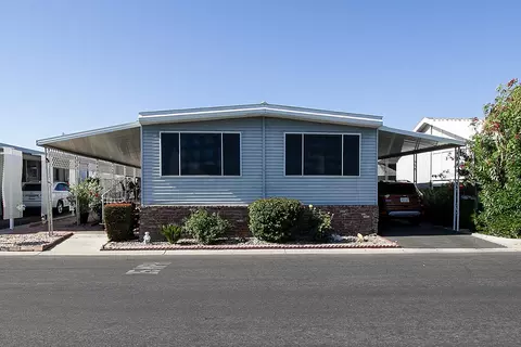 221 W Herndon Ave #8, Fresno, CA 93650