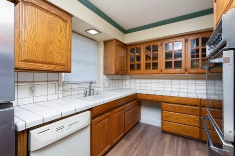 Kitchen - 12265 E Dinuba Ave, Selma, CA 93662 photo 3 of 5