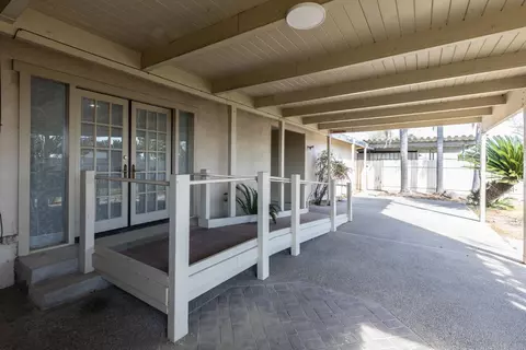 Exterior - 12265 E Dinuba Ave, Selma, CA 93662 photo 8 of 19