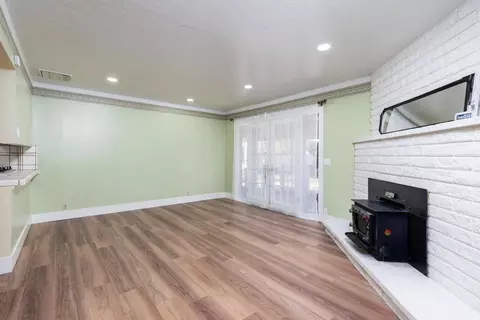 Living - 12265 E Dinuba Ave, Selma, CA 93662 photo 6 of 9