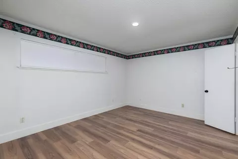 Bedroom - 12265 E Dinuba Ave, Selma, CA 93662 photo 6 of 8