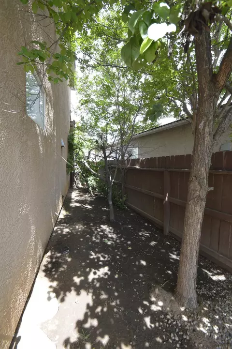 Exterior - 1756 N Holly Ave, Clovis, CA 93619 photo 10 of 10