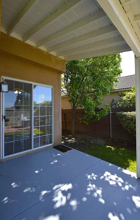 Exterior - 1756 N Holly Ave, Clovis, CA 93619 photo 8 of 10