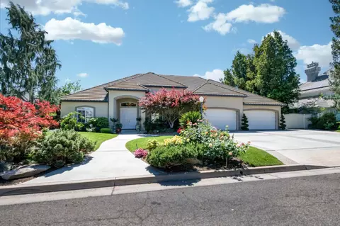 2575 W Beechwood Ave, Fresno, CA 93711