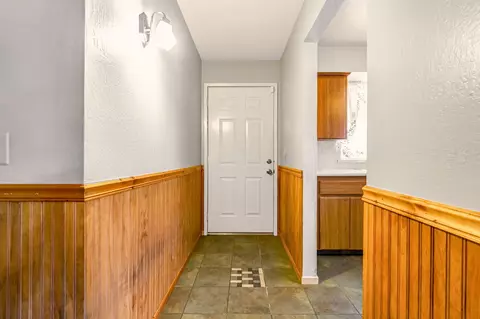 Entry Way - 1606 Barstow Ave, Clovis, CA 93611 photo 1 of 2
