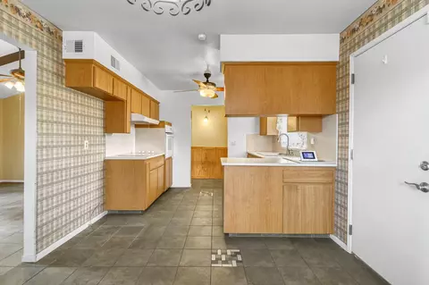 Kitchen - 1606 Barstow Ave, Clovis, CA 93611 photo 2 of 6