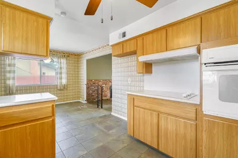 Kitchen - 1606 Barstow Ave, Clovis, CA 93611 photo 6 of 6