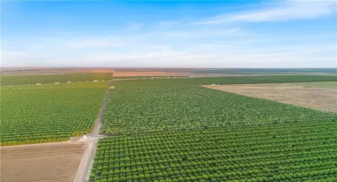1 Shields, Firebaugh, CA 93622 photo 6
