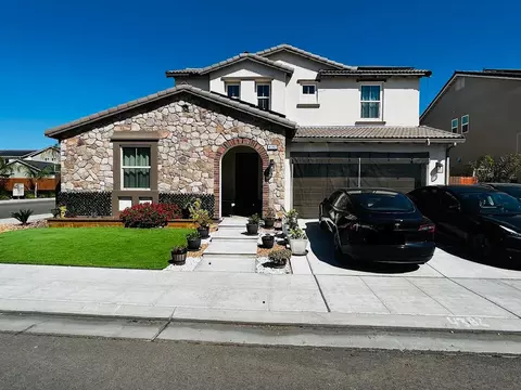 4382 N Casey Ave, Fresno, CA 93723