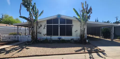 1300 W Olson Ave #132, Reedley, CA 93654