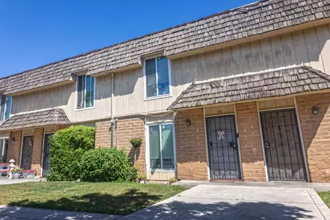 4136 N Thesta St #35, Fresno, CA 93726