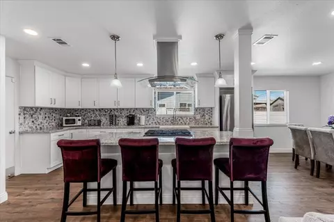 Kitchen - 2026 Mono, Oxnard, CA 93036 photo 1 of 11