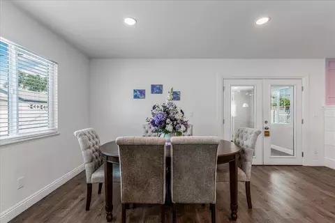 Dining - 2026 Mono, Oxnard, CA 93036 photo 3 of 4