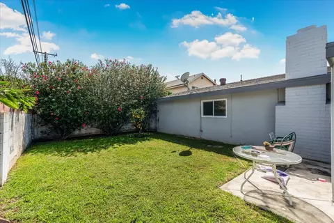 Exterior - 2026 Mono, Oxnard, CA 93036 photo 7 of 9