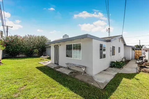 Exterior - 2026 Mono, Oxnard, CA 93036 photo 8 of 9