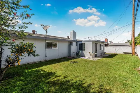Exterior - 2026 Mono, Oxnard, CA 93036 photo 6 of 9