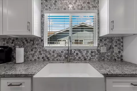 Kitchen - 2026 Mono, Oxnard, CA 93036 photo 9 of 11