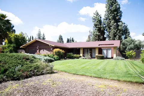 1692 S Bush Ave, Fresno, CA 93727