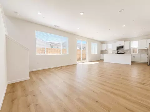 Living - 4170 Joseph Ln, Madera, CA 93636 photo 3 of 3