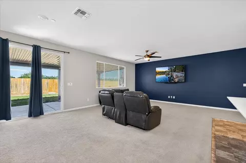 Living - 1442 Encantada Ave, Madera, CA 93637 photo 2 of 3