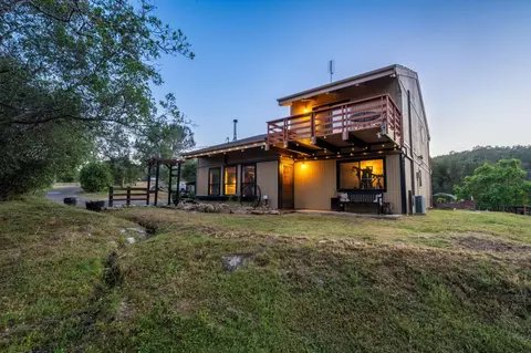 30088 Tioga Dr, Coarsegold, CA 93614