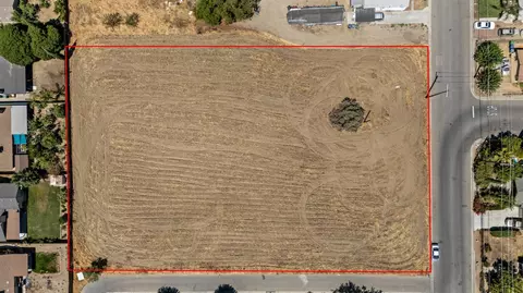 2595 Pine St, Selma, CA 93662 photo 6