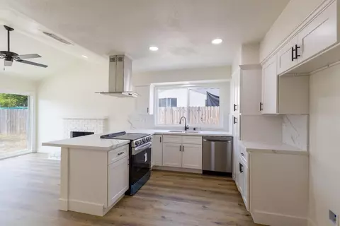 3094 Timmy Ave, Clovis, CA 93612 photo 3