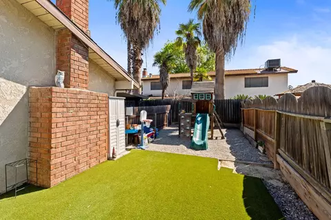 Exterior - 465 Bliss Ave, Clovis, CA 93611 photo 12 of 12
