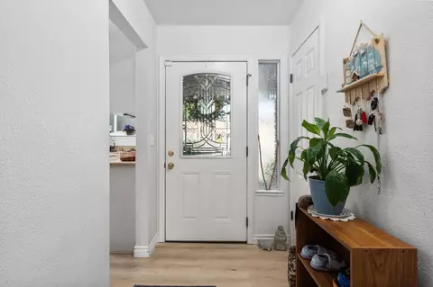 Entry Way - 465 Bliss Ave, Clovis, CA 93611 photo 1 of 4