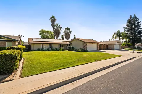 Exterior - 465 Bliss Ave, Clovis, CA 93611 photo 1 of 12
