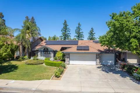 Exterior - 2091 Escalon Ave, Clovis, CA 93611 photo 18 of 19