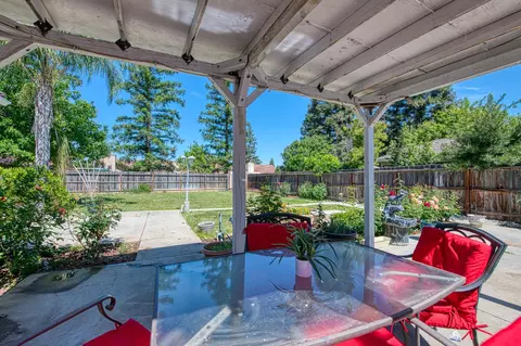 Exterior - 2091 Escalon Ave, Clovis, CA 93611 photo 7 of 19