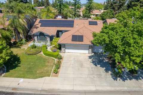 View/Area - 2091 Escalon Ave, Clovis, CA 93611 photo 2 of 9