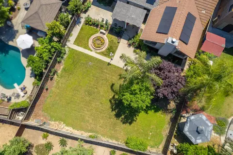 View/Area - 2091 Escalon Ave, Clovis, CA 93611 photo 9 of 9