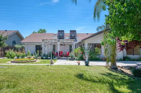 Exterior - 2091 Escalon Ave, Clovis, CA 93611 photo 12 of 19