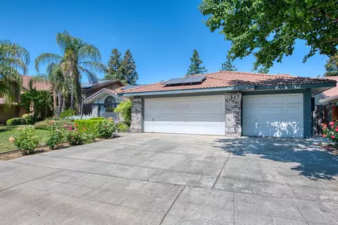 Exterior - 2091 Escalon Ave, Clovis, CA 93611 photo 2 of 19