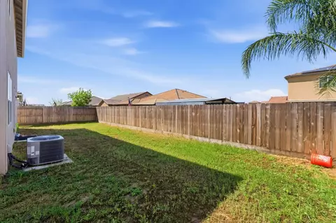 Exterior - 3562 E San Marino Ave, Clovis, CA 93619 photo 8 of 8