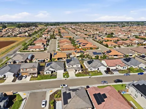 View/Area - 3562 E San Marino Ave, Clovis, CA 93619 photo 4 of 7