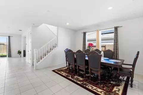 Dining - 3562 E San Marino Ave, Clovis, CA 93619 photo 1 of 5
