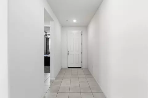 Entry Way - 3562 E San Marino Ave, Clovis, CA 93619 photo 1 of 5
