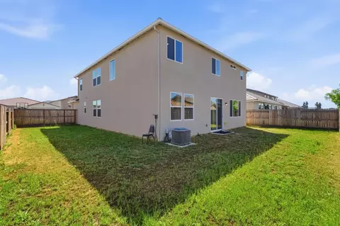 Exterior - 3562 E San Marino Ave, Clovis, CA 93619 photo 6 of 8