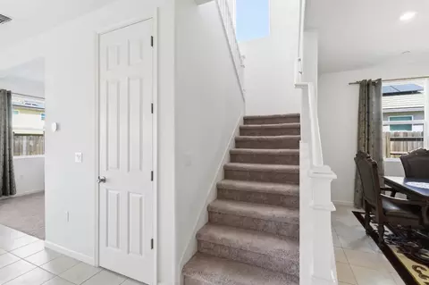 Entry Way - 3562 E San Marino Ave, Clovis, CA 93619 photo 2 of 5