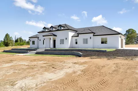 Exterior - 16699 Road 30 1 2, Madera, CA 93636 photo 3 of 7