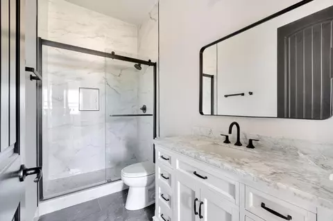 Bath - 16699 Road 30 1 2, Madera, CA 93636 photo 5 of 7