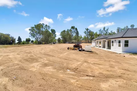 Exterior - 16699 Road 30 1 2, Madera, CA 93636 photo 5 of 7