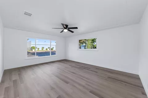 Living - 210 N Sunnyside Ave, Clovis, CA 93611 photo 1 of 4